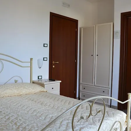 Lorenza Bed & Breakfast 4*