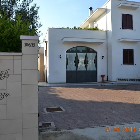 Lorenza Bed & Breakfast 4*