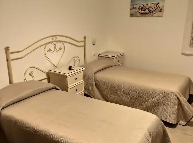 לינה וארוחת בוקר Lorenza 3*